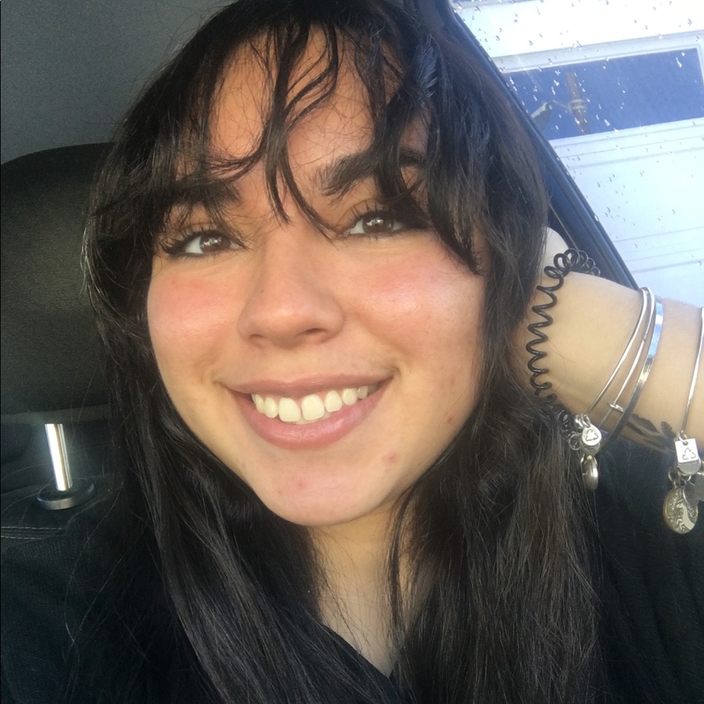 Meet your Posher, Isabella